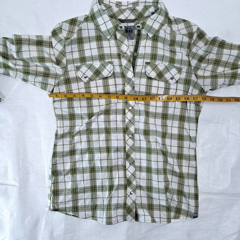 REI Green Plaid Snap Button Closure Long Sleeve Travel Shirt - Picture 7 of 9